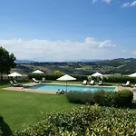 Vakantiehuis In With Pool & Terrace *